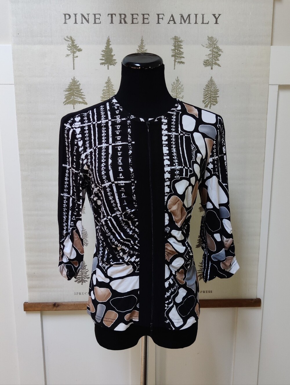 Joseph Ribkoff Abstract Print Zip-Front Top Size 12 – Made in Canada